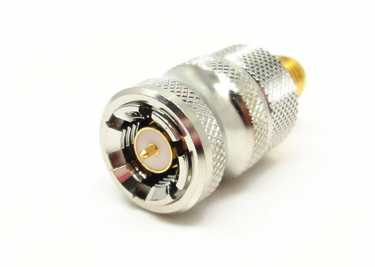 Impedansi 50Ω Konektor RF Antena SOSMA Connector Mount Berlapis Nikel Frekuensi Tinggi